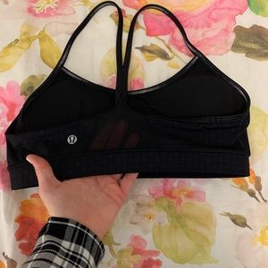Lululemon medium support sports bra